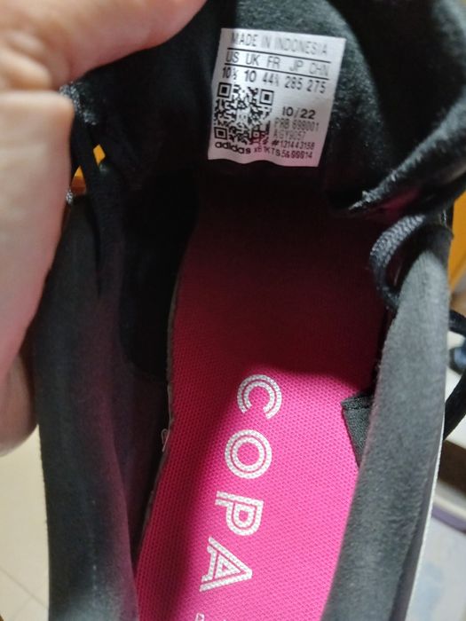 Chuteiras adidas 44 e dois terços