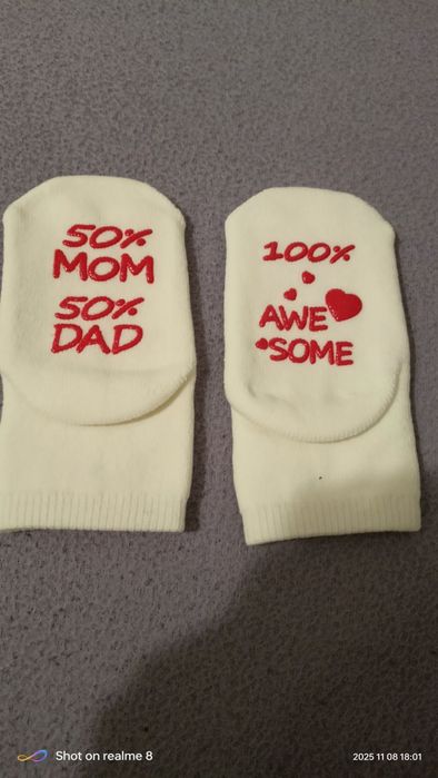 Nowe skarpetki dla niemowlaka