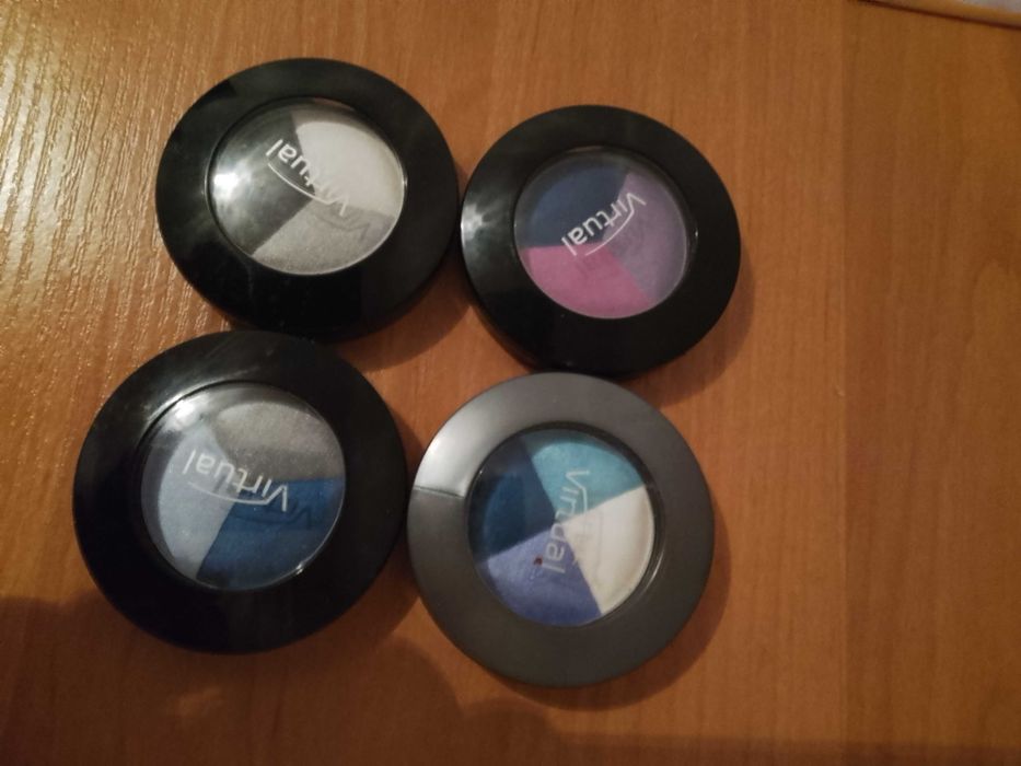 Cień do powiek z szafirem