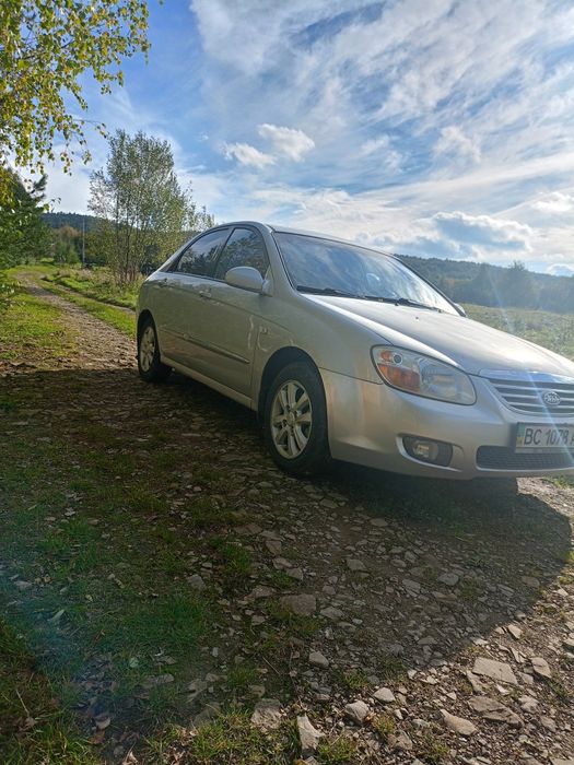 Продам автомобіль kia cerato