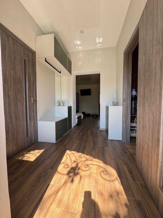 Продам Дом ул. Данила Заболотного . Левый берег.