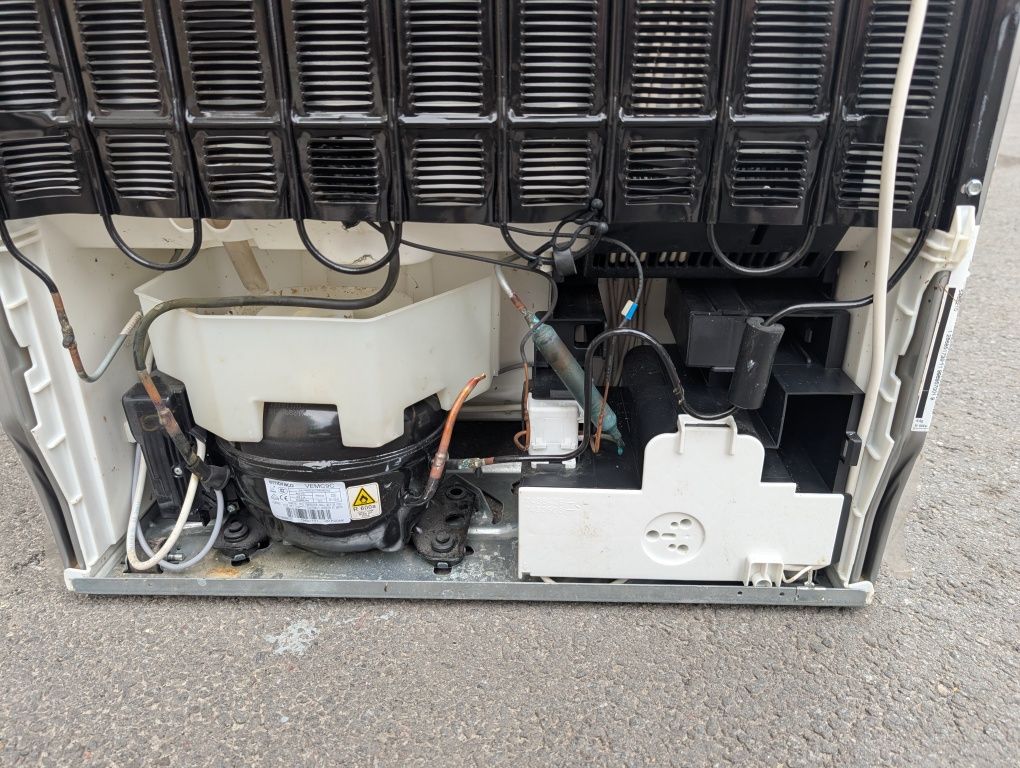 Холодильник Liebherr noFrost 2m inverter