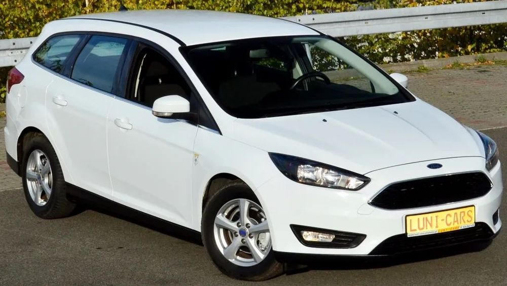 Ford Focus / Pojazd Sprzedajemy z Gwarancją ASO na ROK / 1 WŁ /