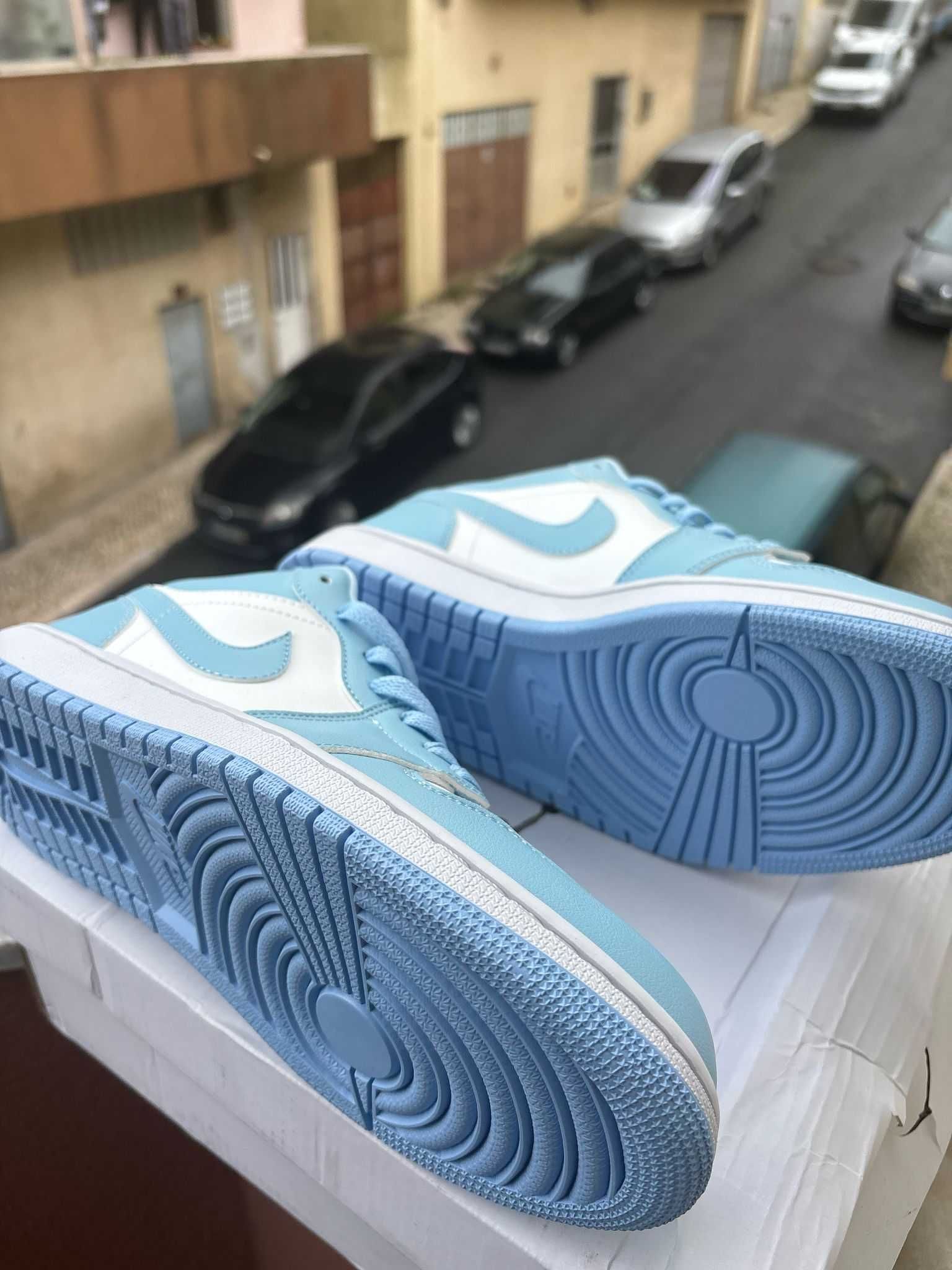 Sapatilhas AirJordan Tamanho 42 Azuis