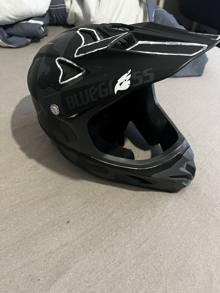 kask rowerowy bluegrass dirt,bmx,dh