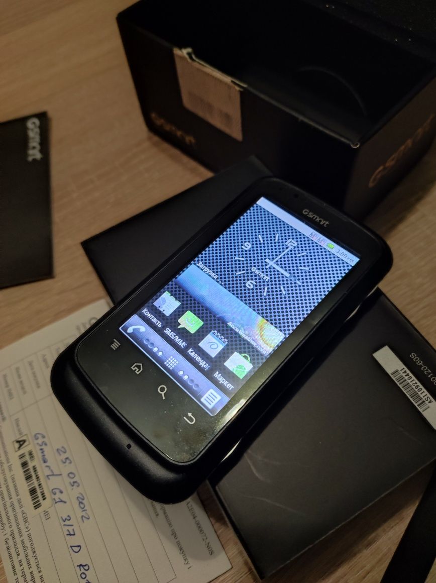 Gigabit G-SMART Смартфон