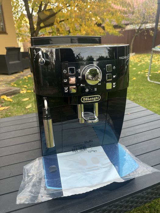 Кавомашина Delonghi Magnifica S 2024 рік 4 місяць виробництво