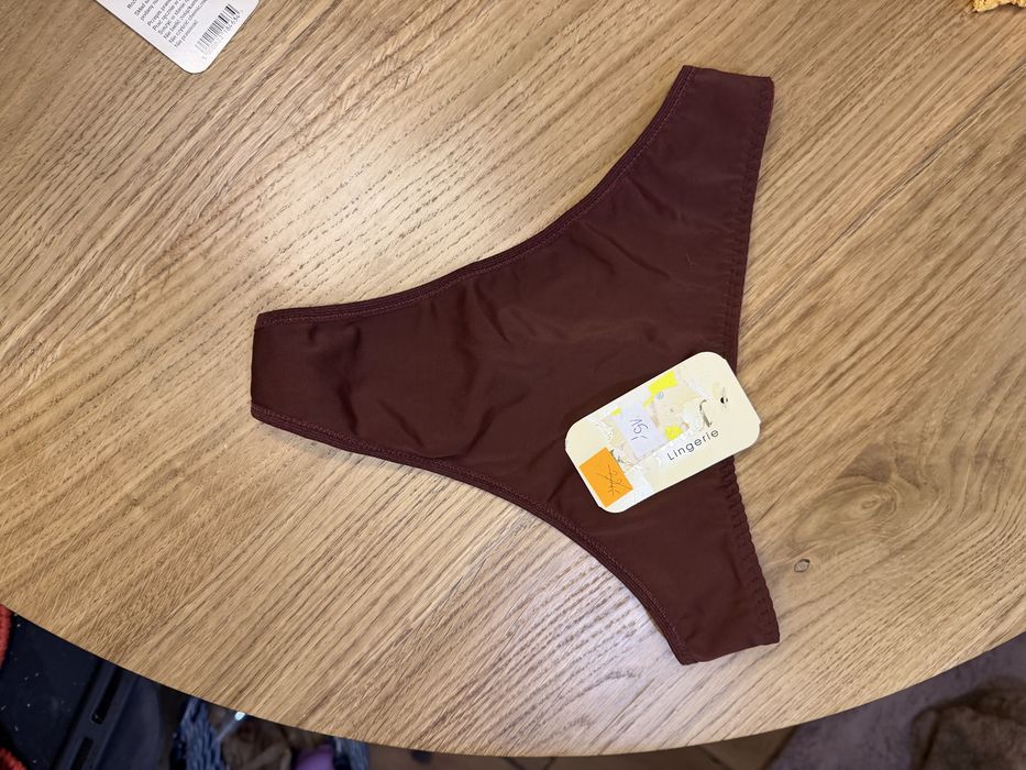 Biustonosz nowy 75A zestaw polskiej firmy Konrad