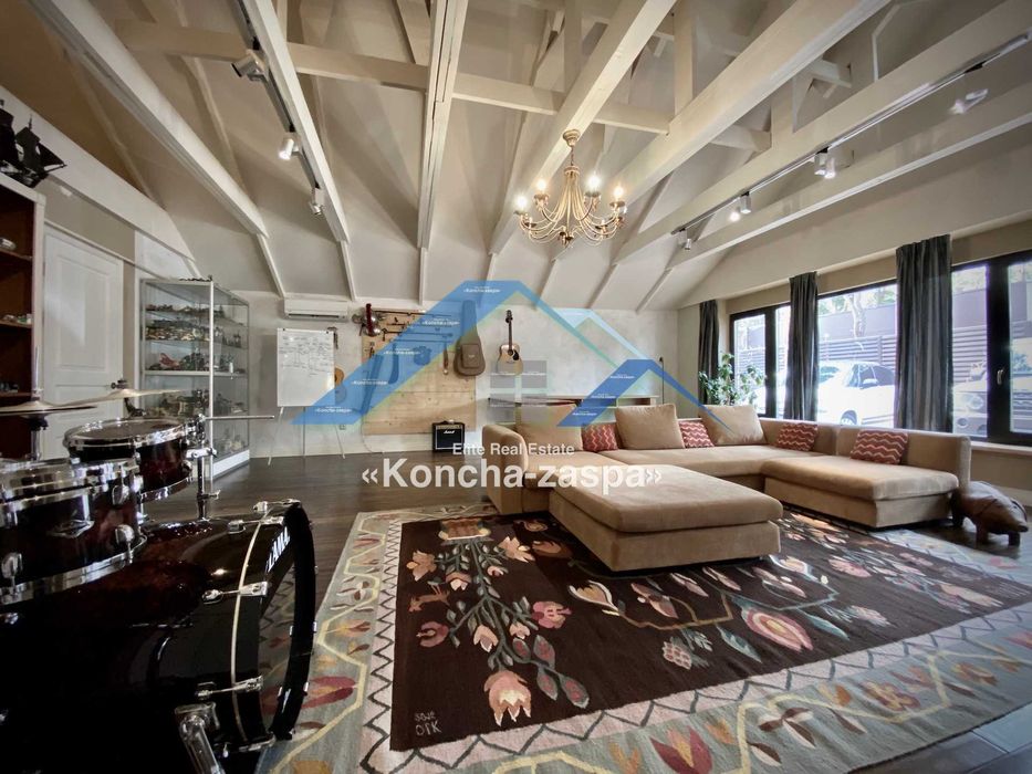 Дом в клубном КГ с бассейном. Козин. Конча Заспа