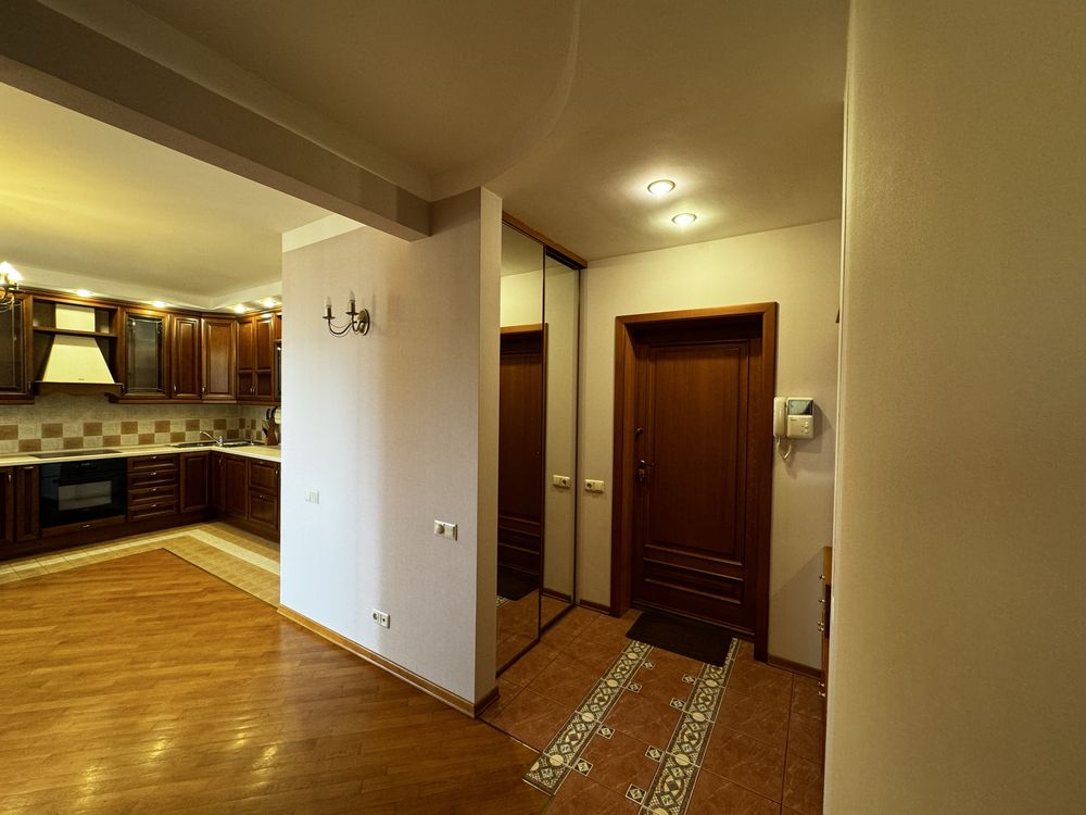 3к. Квартира 105м2, вул. Мокра 3
