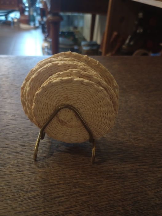 Podkładki pod szklanki na mosiężnym stojaku Vintage