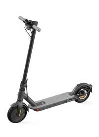 Електросамокат Xiaomi Mi Electric Scooter Essential Black