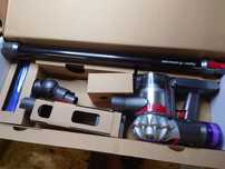 Oskurzacz pionowy Dyson V8