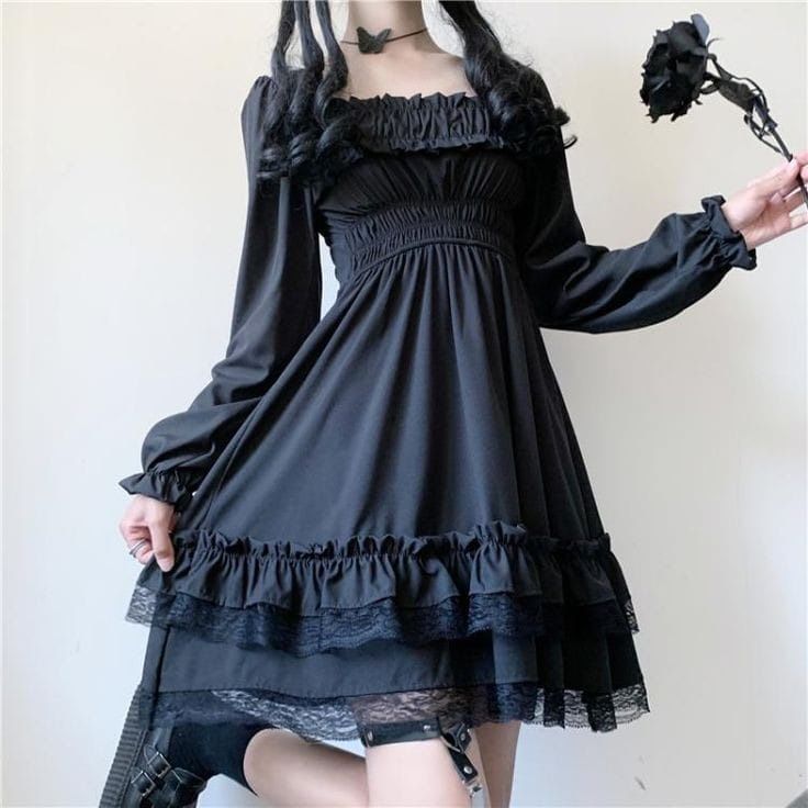 Sukienka gothic lolita czarna