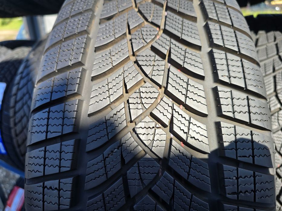 Шини 235.55.19 Goodyear 2023р.в. Germany