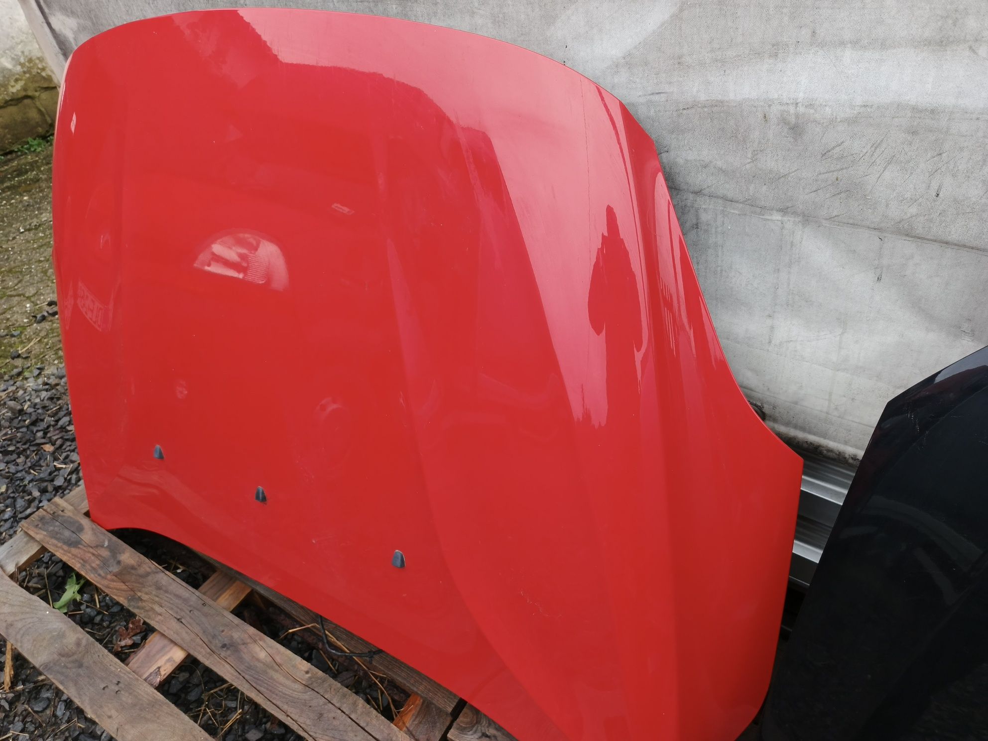 Volvo V40 II maska 614-46