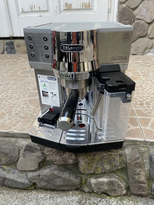 Кофеварка кофемашина кавомашина