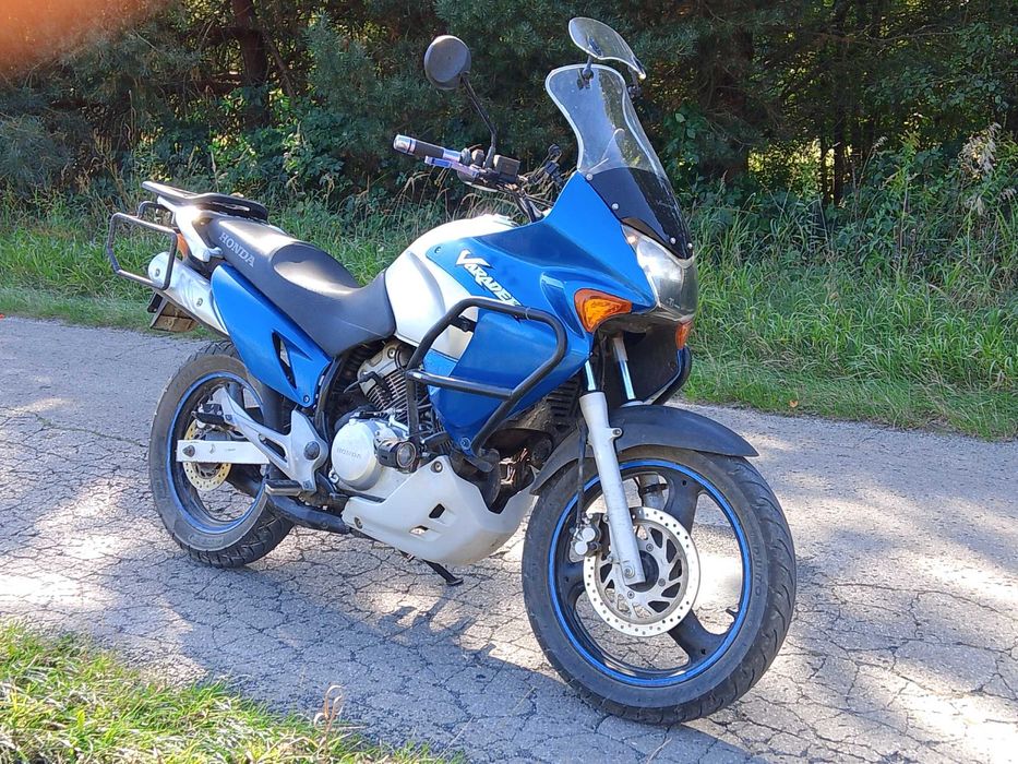 Honda Varadero XL 125 V Motocykl na A1, B + gratisy