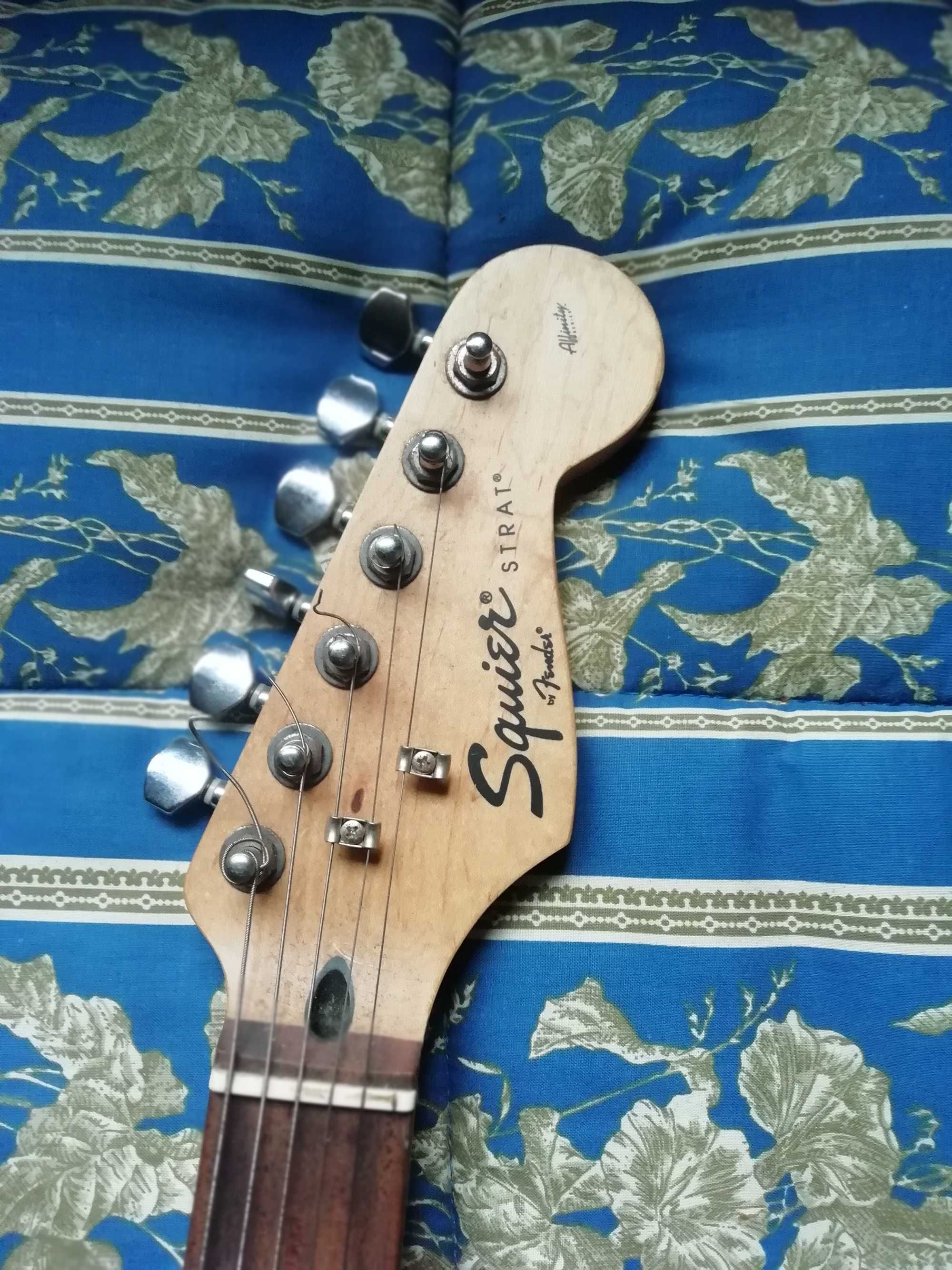 Guitarra eléctrica fender squire