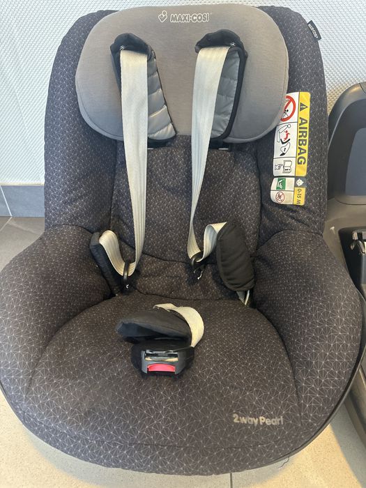 Fotelik samochodowy Maxi Cosi 2wayPearl z bazą isofix