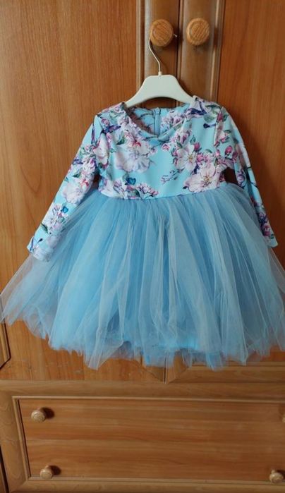 Святкова дитяча сукня на рік