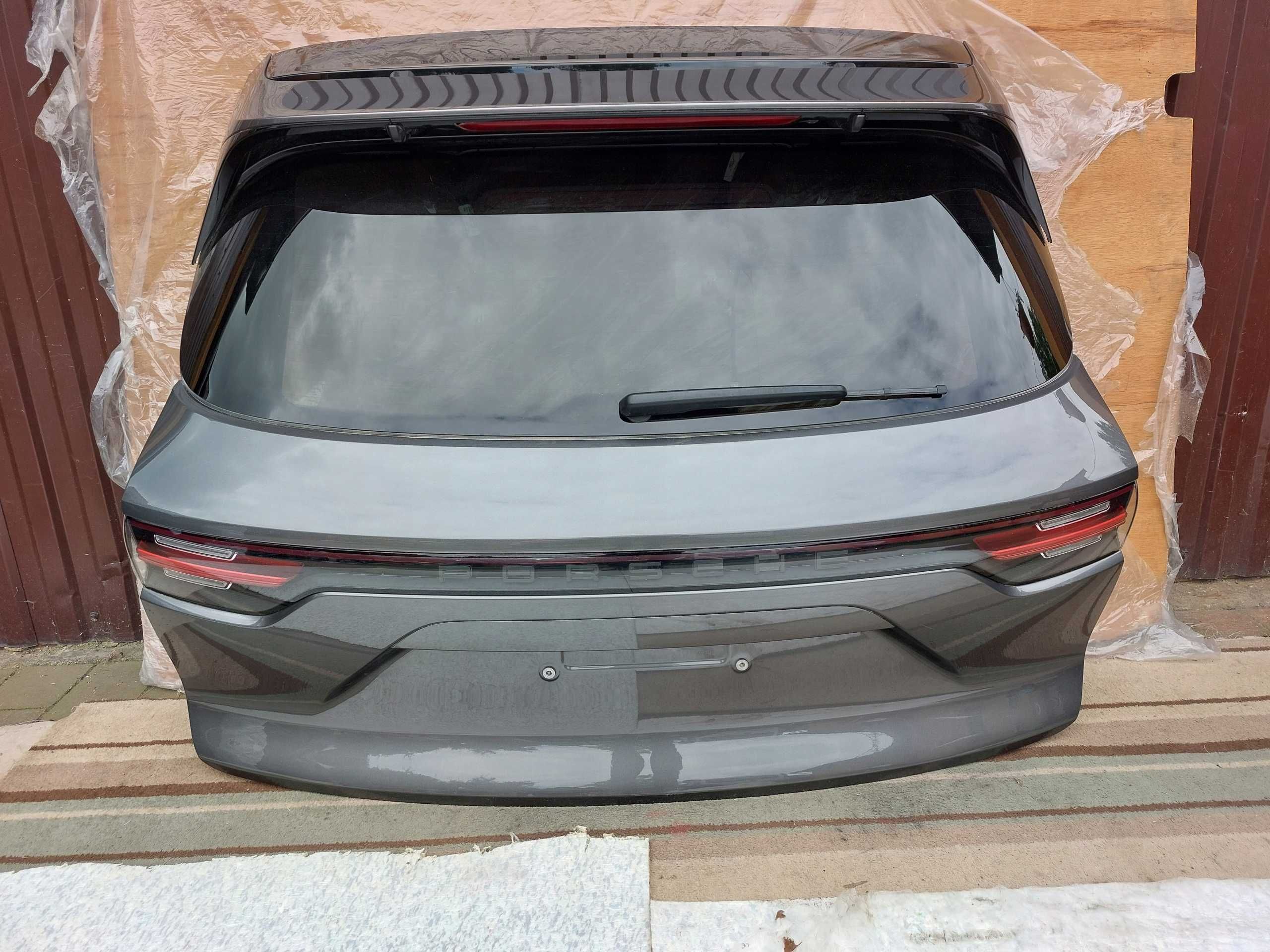 Крышка багажника Porsche Cayenne 3 9Y разборка розборка Порше