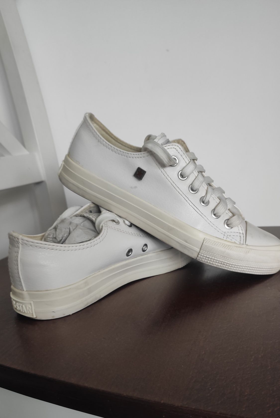 Białe trampki big star 37