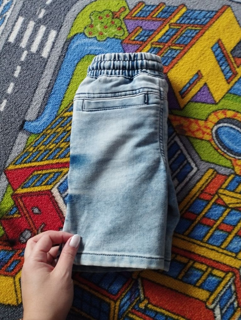 Spodenki jeansowe