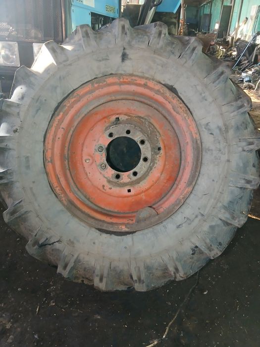 Колесо заднє 18.4 R 30 на трактор МТЗ ЮМЗ.