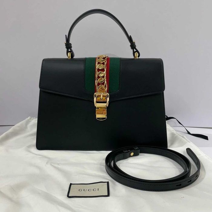 Bolsa grande a tiracolo Gucci Sylvie preta, modelo Black Label 020
