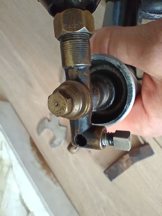 Stary palnik lutlampa na benzynę wschodnie Niemcy BAT 100 - 1