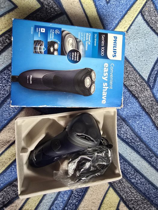 Електрична бритва Philips series 1000