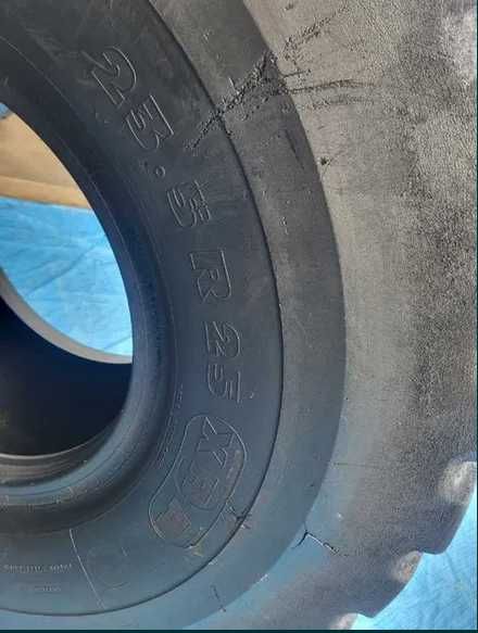 Opona Michelin 23,5 23.5 - R 25 X Xha