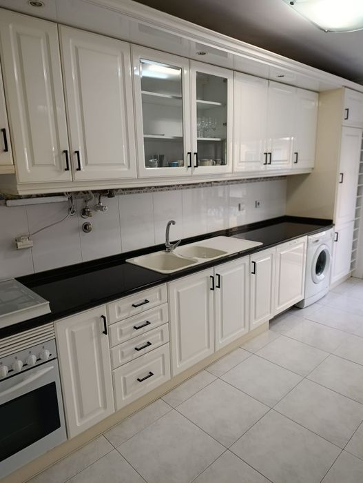 Arrenda-se apartamento t2 Belas