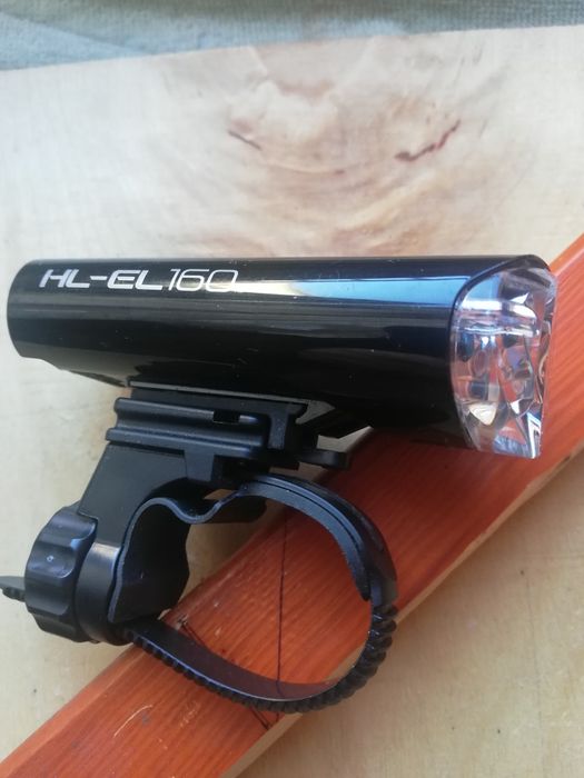 Lampka rowerowa przednia HL-EL jak nowa 160