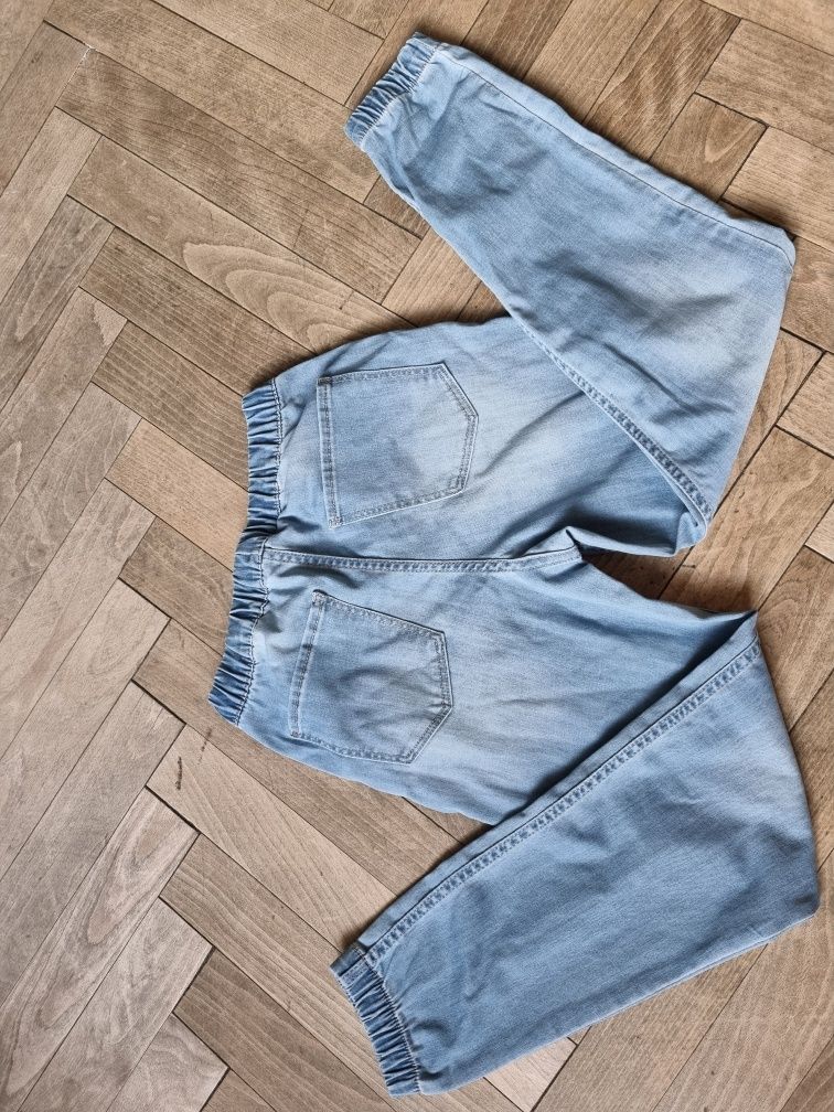 H&M- joggery dziewczece na wzrost  140 cm