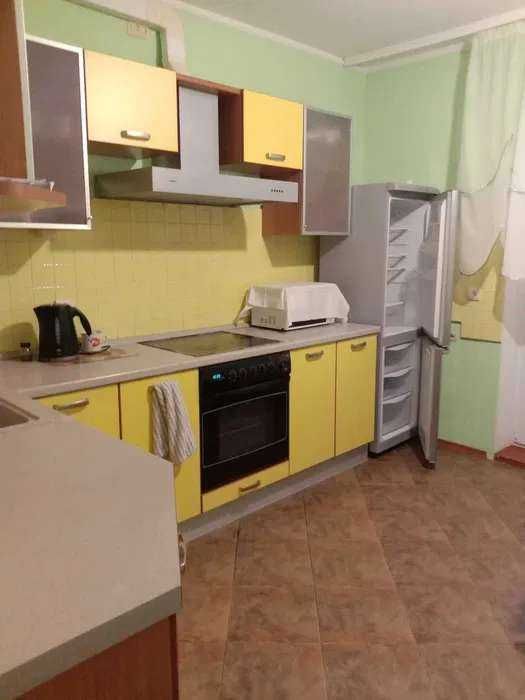 Здається 2-кімнатна квартира на вул. Михайла Драгоманова, 8Б