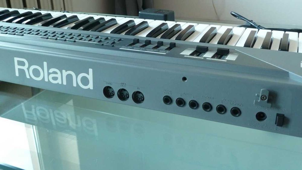 Syntezator ROLAND JX-1 - 1991 r. (oryg. futerał) - STAN KOLEKCJONERSKI
