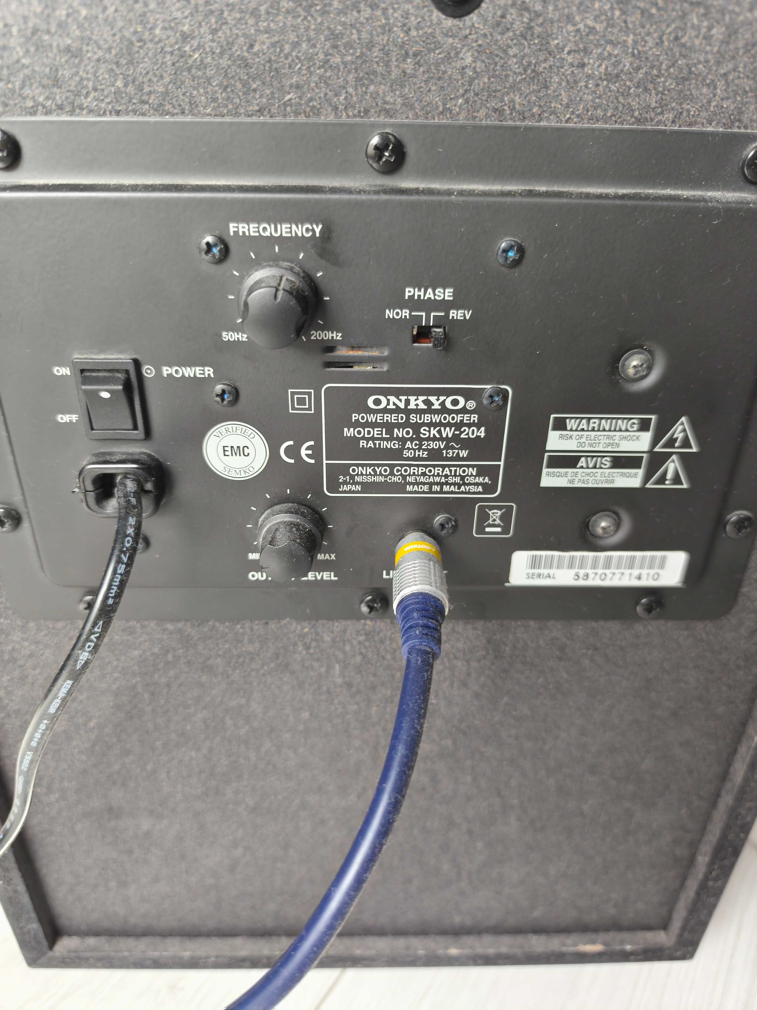 Amplituner Onkyo tx 8220 + subwoofer Onkyo skw 204