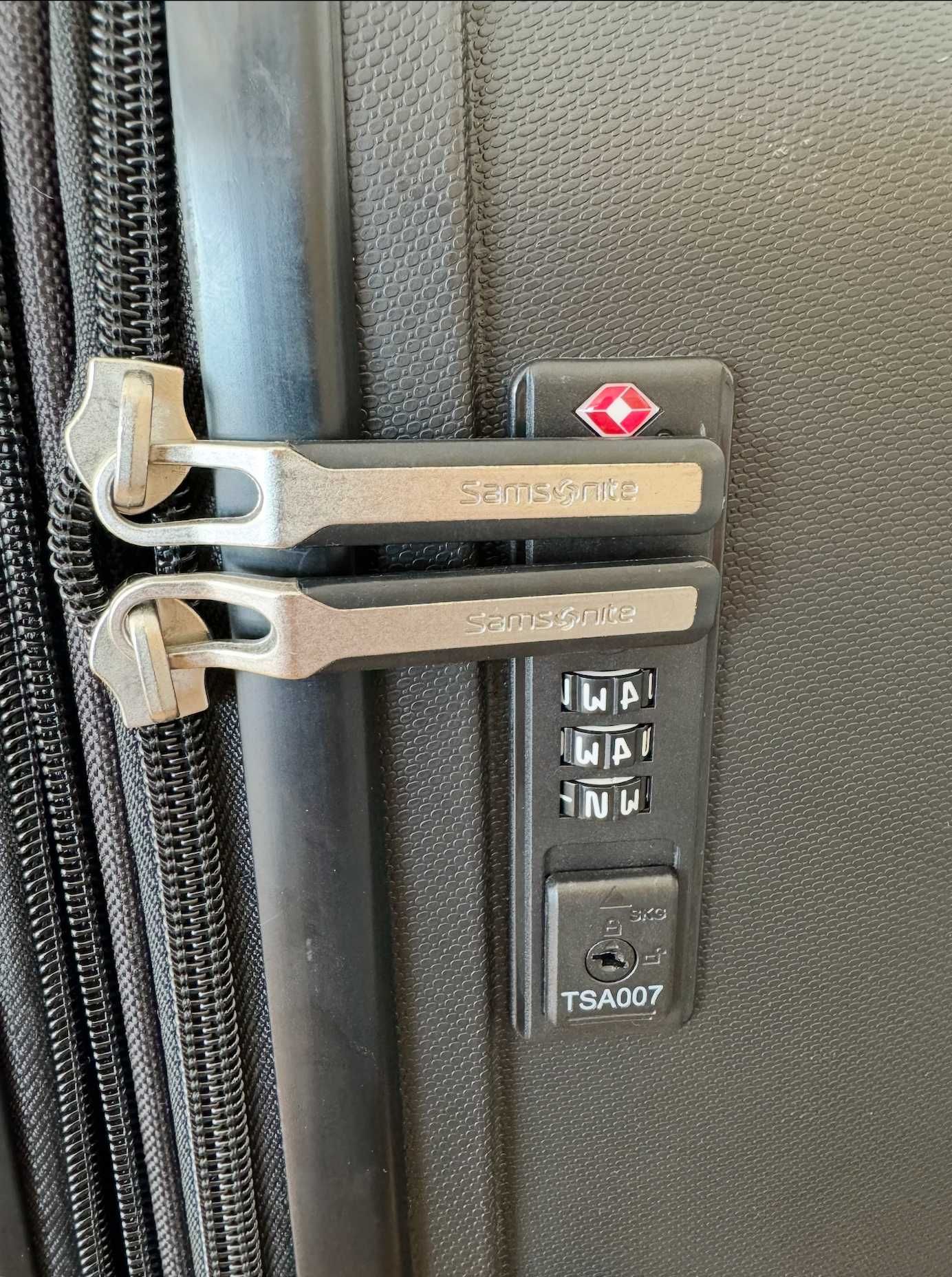 Mala de Viagem Samsonite Spin Air cor Preta - Grande