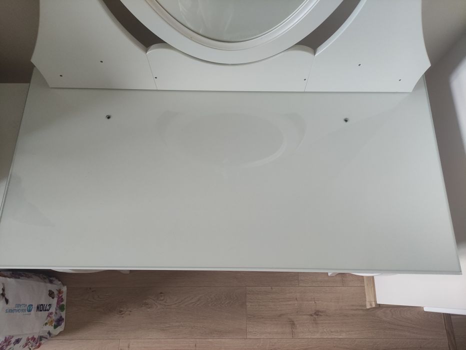 Toaletka Hemnes Ikea