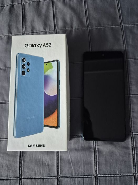 Smartfon Samsung A52 6/128 GB + ładowarka