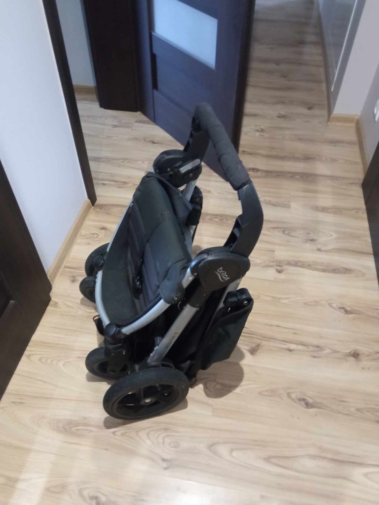 Britax b motion 4 wózek kompaktowy spacerowy