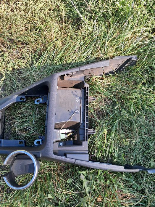 Tunel Podłokietnik BMW X1 E84