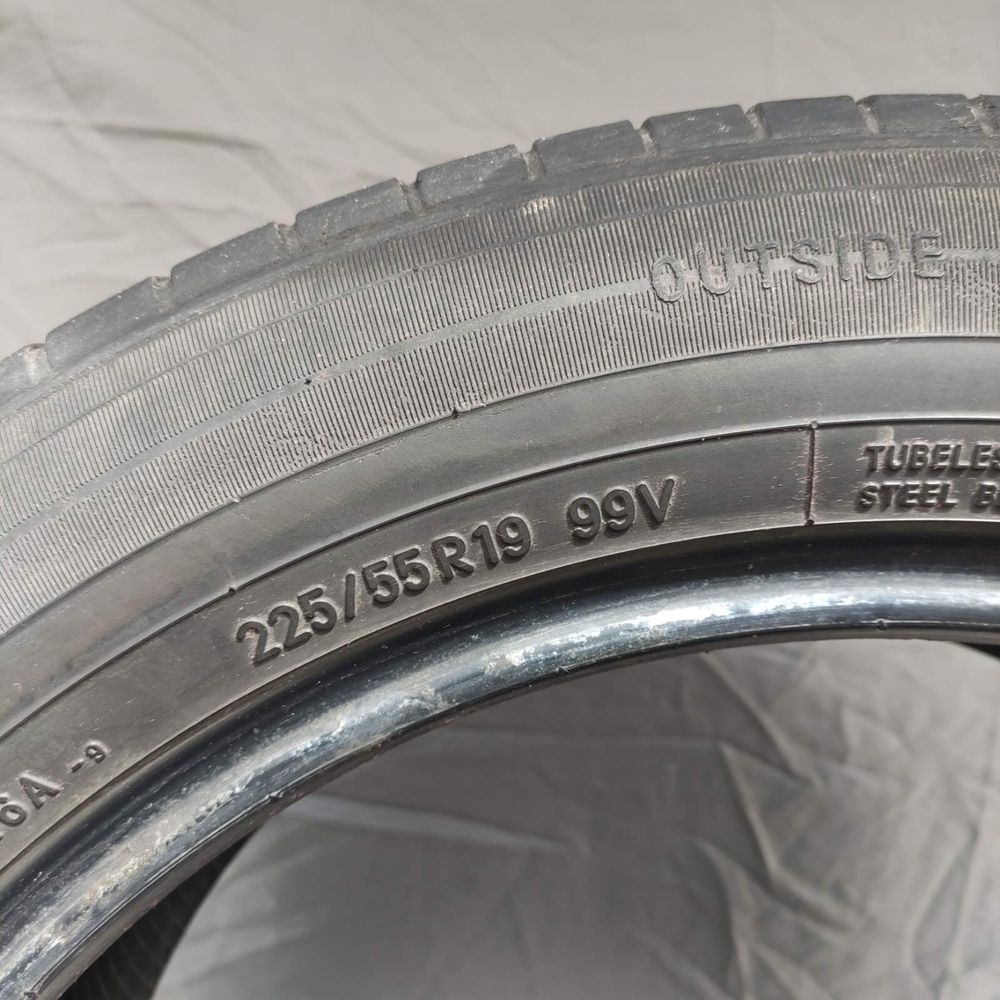 Toyo 225/55 r19