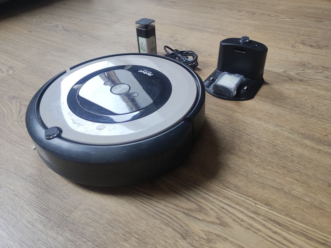 iRobot Roomba E5