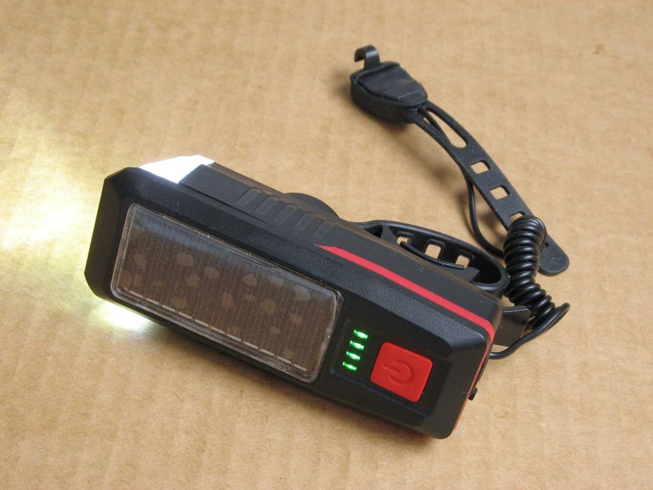 Велофара с солнечной батареей и звуковым сигналом