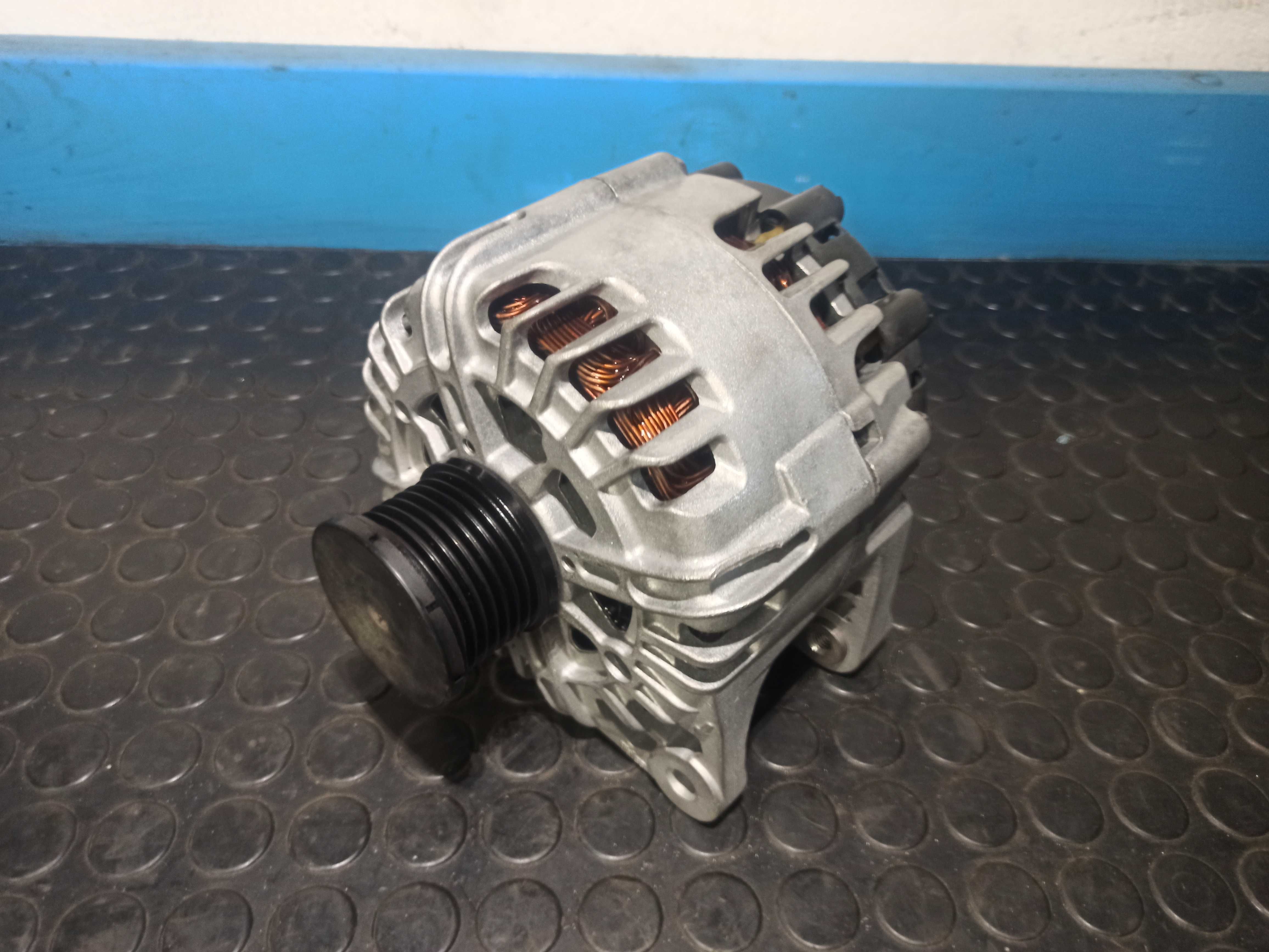 Alternator regenerowany Opel vivaro 2.0 cdti renault trafic laguna dci