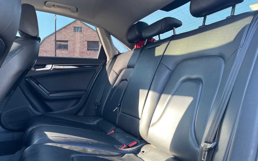 Audi A4 2015 року