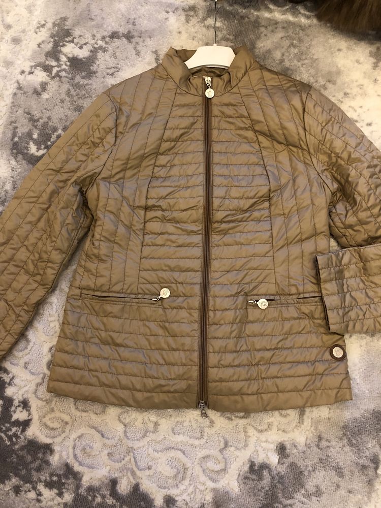 Lekka wiosenna kurtka Moncler 3 M